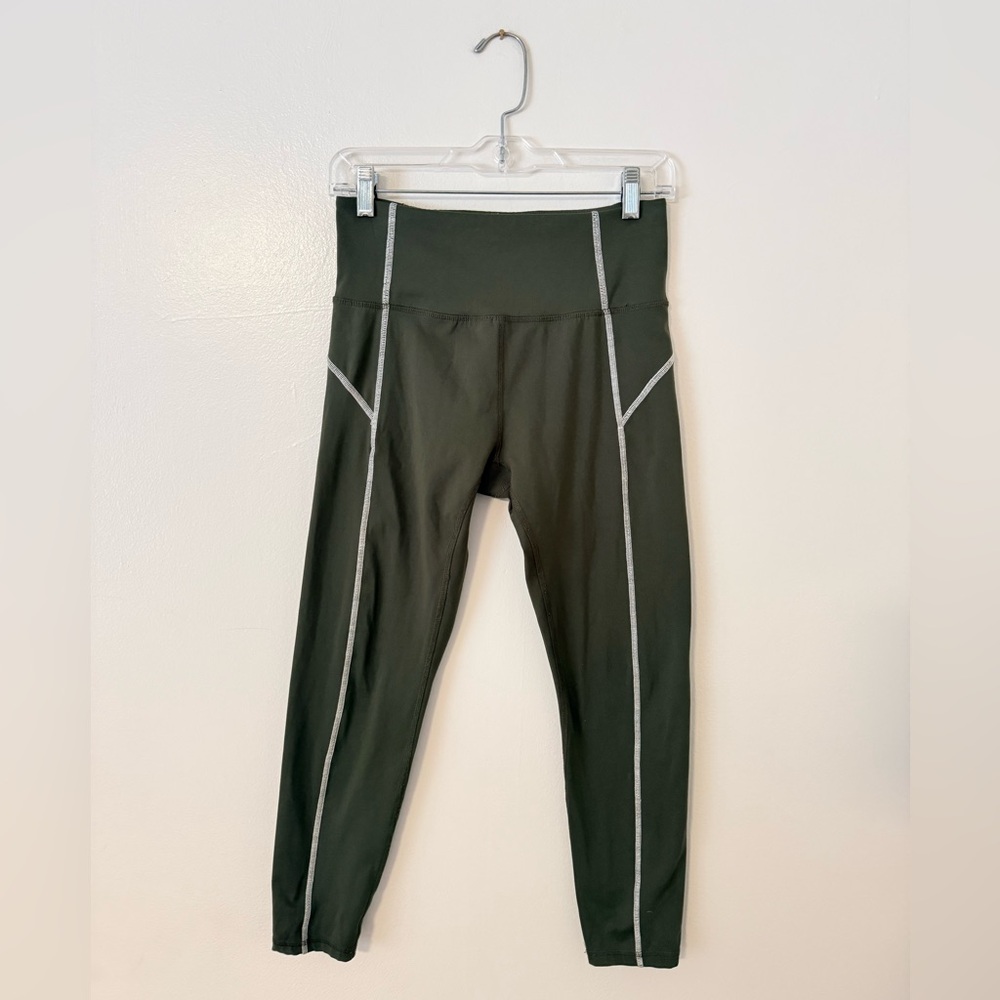 CYCLE HOUSE Womens Medium Olive Green Leggings 7/8 length Zip Pocket - Picture 5 of 11